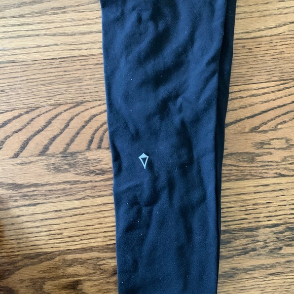 Ivivva rhythmic tight luxtreme - Picture 2 of 5